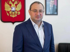 В кабинете министра здравоохранения Кубани провели обыски