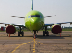  В краснодарском аэропорту с самолета сняли матерящегося пассажира 