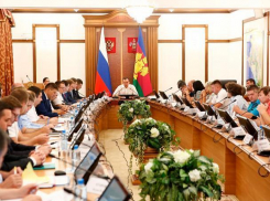Надо решить проблемы с плотным движением по М4-Дон, - губернатор Кубани Вениамин Кондратьев