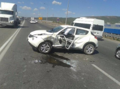 Девушка-водитель попала в ДТП под Новороссийском и потеряла память