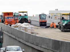 Половина краснодарцев будет «отходить» от Нового года, а рабочие начнут ремонт Тургеневского моста