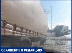 В станице Старокорсунской на «убитой» дороге к НСТ застревают фуры