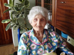 Внукам пришлось самим закапывать могилу бабушки в Усть-Лабинске