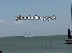 «Бабушка, я боюсь»: самолет Су-25 потерпел крушение в акватории Азовского моря в Краснодарском крае