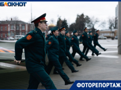 В годовщину начала СВО в Краснодаре отправили гуманитарный груз и подняли флаг «Zа наших»