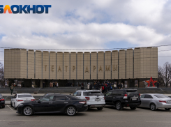 Главное в Краснодаре: город затопило, Яблоновский не в цене, в Японском саду мошенники, Галицкого благодарят, с жильем плохо 