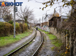 Попутчик изнасиловал краснодарку в поезде и домогался до её маленькой дочки