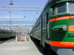 В Краснодаре электричка насмерть сбила мужчину