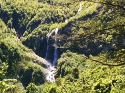  Туристы в Сочи залезли на гору и всю ночь провели на склоне 