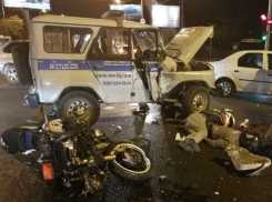 Появилась видеозапись ДТП с участием мотоцикла и патрульного автомобиля в Краснодаре