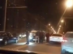 В Краснодаре водитель «БМВ» устроил массовую аварию на встречке