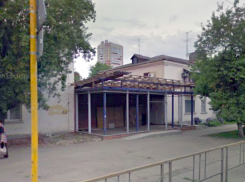 «Скелет» незаконного павильона в Фестивальном микрорайоне Краснодара снесли