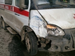 Водитель скорой, попавшей в ДТП, был за рулем 16 часов