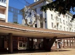 Краевой театр кукол в Краснодаре отменил все спектакли до 1 декабря