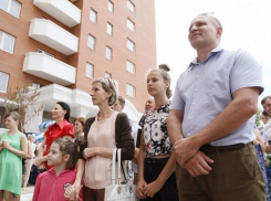 Дольщики долгостроя стали новоселами