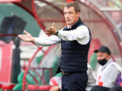 Тренер «Краснодара» получил красную карточку за оскорбление судей