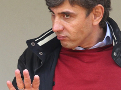 Галицкий посоветовал недовольным болельщикам сидеть дома 