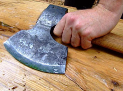 В Успенском районе отец зарубил топором собственного сына