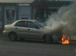 Руководство полиции решает, что делать с сотрудниками, тушившими «легковушку»