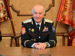 Президент освободил Долуду от должности атамана Всероссийского казачьего общества