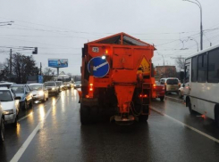 Мэрия Краснодара попросила воздержаться от поездок на летней резине 
