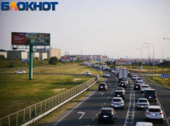 Авто на трассе М-4 «Дон» под Краснодаром встали в пробках