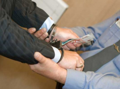  Мужчина попытался «отмазаться» от преследования в Приморско-Ахтарске, предложив взятку полицейскому 