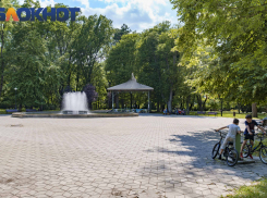 Чем хвастаемся? В Краснодаре – победой над чумой, в Ростове – близнецами, в Астрахани – добрыми бомжами, а в Ставрополе… Матвеем Сафоновым 