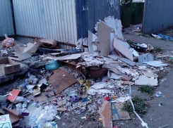 Пашковский микрорайон Краснодара поглотил мусор