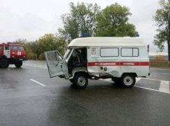  Внедорожник протаранил машину «скорой» в Абинском районе 