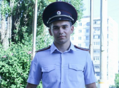  Третьекурсник университета МВД из Новороссийска спас тонущую женщину 