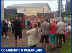 «Никому до нас нет дела. Мы брошены»: в Краснодаре жители сотен домов вторые сутки выживают без света и воды