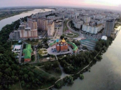  Краснодарцы ищут фотографии Рождественской набережной, чтобы остановить застройщиков 