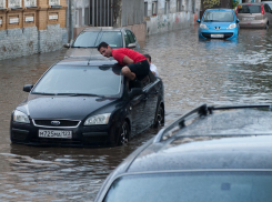 Пять экстренных предупреждений объявили на Кубани