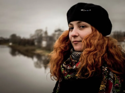 «Безработная нищая поэтесса»: выпускница КубГУ попала в скандал за чтение стихов Введенского и Хармса