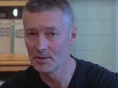 Ройзман раскритиковал кортеж Медведева из 25 машин в Краснодаре