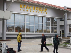 В Краснодаре при взлете развернули самолет из-за плохого самочувствия пассажира