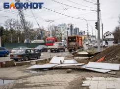 В Краснодаре образовались 10-километровые пробки из-за ДТП у недоделанного перехода на Красных Партизан