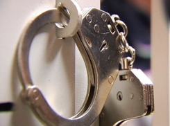  Краснодарский участковый пообещал за 100 тысяч рублей «отмазать» вора 