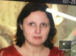 В Краснодаре загадочно исчезла мать троих детей из Соликамска