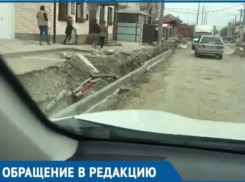  На Уссурийской в Краснодаре бордюр установили ниже уровня дороги 