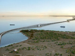 Два временных моста через Керч достроят в июне