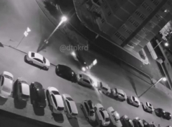 Каршеринговый автомобиль своим «дрифтом» устроил ДТП в Краснодаре