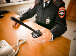 В Сочи вооруженный ножом мужчина вломился в офисное здание