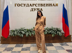 «Пусть подает в суд на мошенников»: экс-жена футболиста Мамаева встала на сторону покупательницы квартиры Долиной