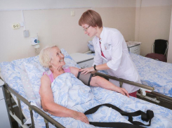 Трехсантиметровую опухоль сердца удалили 73-летней жительнице Кубани 