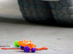 На Кубани возбудили дело по факту гибели семьи в ДТП 