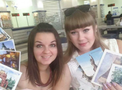 На Кубани День российской почты отметили зарубежными марками «с сюрпризом»