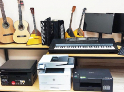 В Краснодарском крае музыкальные школы и досуговые центры получили новые инструменты и оборудование