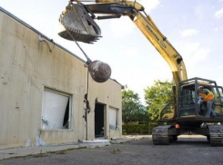  В Краснодаре снесли ларек с сотовыми телефонами 